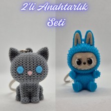 3D Atölye Maker  Gümüş Örgü Desenli Kedi ve Açık Mavi Labubu Anahtarlık