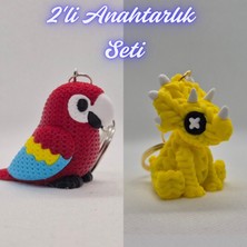 3D Atölye Maker  Kırmızı Örgü Desen Papağan ve Sarı Örgü Desen Triceratops Anahtarlık