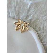 Revoia Yaprak Formlu Modern Gold Küpe