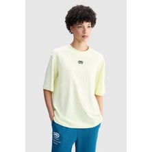 Ecko Unltd. Ecko Red Ruby Loose Fit Bisiklet Yaka Baskılı %100 Pamuk Kadın Sarı Tişört
