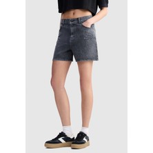 Ecko Unltd. Ecko Red Billie Regular Fit Mini Boy Yıpratmalı %100 Pamuk Kadın Siyah Denim Şort