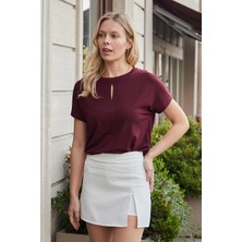 Jument Kadın Ipeksi Yumuşak Kumaş Geniş Sıfır Yaka Önü Pencereli Yanları Yırtmaçlı Tshirt Bluz-Bordo
