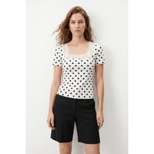Rays Beyaz Kare Yaka Dantel Detaylı Puantiyeli Crop Bluz 089