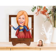 BK Gift Kişiye Özel Süper Girl Karikatürlü Ahşap Standlı 3D Biblo-1