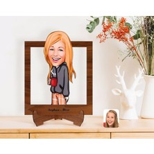 BK Gift Kişiye Özel Kadın Karikatürlü Ahşap Standlı 3D BIBLO-100