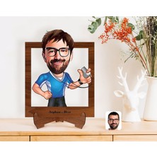 BK Gift Kişiye Özel Erkek Antrenör Karikatürlü Ahşap Standlı 3D Biblo-1