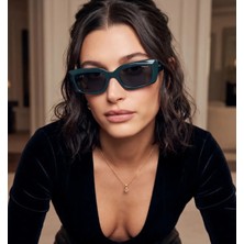 Vogue Kadın Güneş Gözlüğü Hailey Bieber UV400 52-17-135 NT26700135