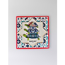 Mundy Akçay Temalı Polyester Kabartmalı Kaplumbağa Desen Magnet  7 x 7 cm – Dekoratif Hediyelik Buzdolabı Süsü  (KOD:1189)