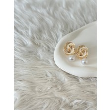 Revoia Inci Detaylı Modern Gold Küpe
