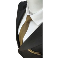 Elegante Cravatte Elegante Kravat Gold(Altın) Renginde Armürlü Dokuma Kravat Mikro Kumaş ve Cep Mendili ile Şık