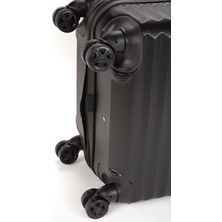 Fossil 65 cm Orta Boy ABS Valiz Hafif Yapı ve Ergonomik Tekerleklerle Kolay Taşıma FSL111