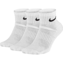 Nike Everyday Cush 3lü Beyaz Çorap Seti M Beden Rahatlık ve Destek Sunan Özelliklerle SX7667-100