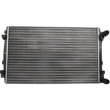 Bzt Seat Leon- 13/20; Su Radyatörü 1.0/1.2/1.4/1.5/1.6/2.0 (Mekanik) (650X395X18) 5Q0121251EM