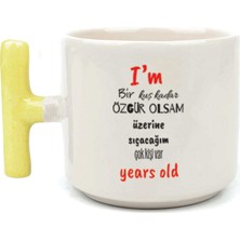 Mor Mürekkep I`m Bir Kuş Kadar Özgür Olsam Sarı Kulplu T Motivasyon Hediyesi Bardak Kupa Fincan Mug