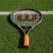 Wilson Pro Staff 97 V14 315gr Yetişkin Performans Tenis Raketi Bronz Renkli 27 inç Uzunluk