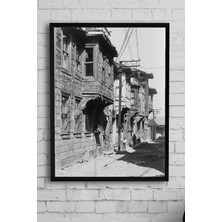 Güzel Hediyem (PSTER10883) Eski Istanbul Nostaljik Çerçeveli Tablo (40X50CM)