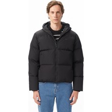 Lacoste Erkek Relaxed Fit Kapüşonlu Siyah Mont