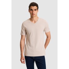 U.S. Polo Assn. Erkek Regular Fit V Yaka Taş Basic Tişört 50326944-VR049