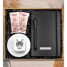 vegahediye v vega Kişiye Özel Roller Kalem & Özel Tasarım Kedili Fincan & Siyah Defter & 2'li Mehmet Efendi Kahve Hediye Seti (Model 1)