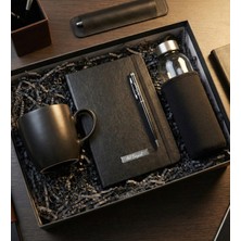 vegahediye v vega Kişisel Ofis Kutusu (Kişiye Özel Defter & Touchpen Kalem & Kılıflı Cam Matara & Kupa Bardak Ofis Hediye Seti) (Siyah)