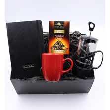 vegahediye v vega Kişiye Özel Siyah Defter & Kırmızı Kupa & Siyah French Press & Portakal Çiçeği Bitki Çayı Hediye Seti