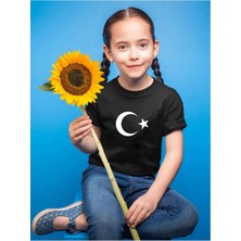 Widi 23 Nisan Çocuk Bayramı Ay Yıldız Türkiye Tasarım Baskılı Regular Fit %100 Pamuk Çocuk Siyah T-Shirt