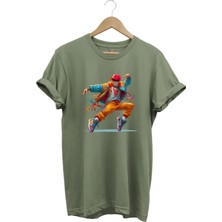 Widi Dancing Boy Dans Eden Çocuk Tasarım Baskılı %100 Pamuk Regular Fit Haki T-Shirt