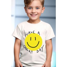 Widi Gülen Yüz Baskılı Cool %100 Pamuk Çocuk Beyaz T-Shirt