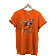 Widi Dancing Boy Dans Eden Çocuk Tasarım Baskılı %100 Pamuk Regular Fit Turuncu T-Shirt