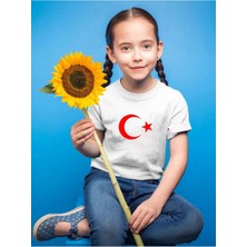 Widi 23 Nisan Çocuk Bayramı Ay Yıldız Türkiye Tasarım Baskılı Regular Fit %100 Pamuk Çocuk Beyaz T-Shirt
