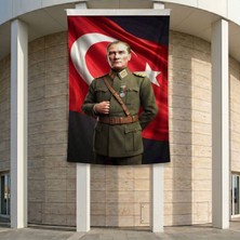 Askeri Üniformalı Başkomutan Mustafa Kemal Atatütk ve Türk Bayrağı Poster Bayrak Premium Raşel Kumaş ATA82 2X3M