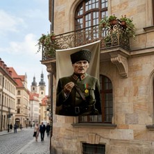 Punto Dizayn Askeri Üniformalı Mustafa K. Atatürk Poster Bayrak Premium Raşel Kumaş ATA84