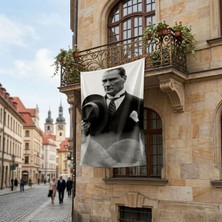Punto Dizayn Takım Elbiseli Ulu Önder Gazi Mustafa Kemal Atatürk Poster Bayrak Premium Raşel Kumaş ATA69