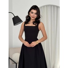 Moda Durağı Kare Yaka Askılı Kloş Uzun Elbise Siyah