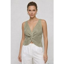 Neden Tekstil Twist Knot Detaylı Premium Kadın Triko Bluz – V Yaka Örgü Dokulu Şık Crop Tasarım