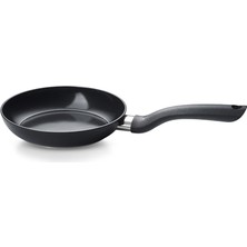 Fissler Essential Tava 20 cm