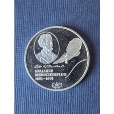 Edi Antik Otto Lilienthal Hatıra Madalyonu 3cm. Bu Madalyon, Otto Lilienthal'in 100. Insanlı Uçuşunu Anmaktadır. 1891-1991 Yılları Arasını Temsil Eden Bu Hatıra, Koleksiyoncular Için Özel Bir Parçadır.