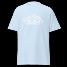 Adventure Awaits Dağ Macera Temalı Baskılı Unisex Bisiklet Yaka Pamuklu Tişört