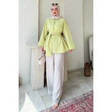 Tesettür Diyarı Dekta Cotton Kumaş Broş Kemerli Tesettür Gömlek- Yeşil Standart (38-42 Uyumlu)
