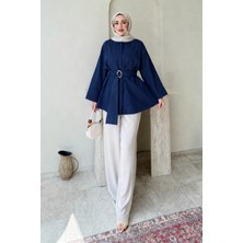 Tesettür Diyarı Dekta Cotton Kumaş Broş Kemerli Tesettür Gömlek- Lacivert Standart (38-42 Uyumlu)