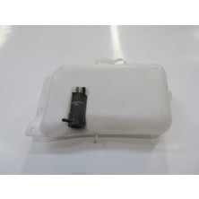 Bzt Universal Universal-; Ön Cam Su Bidonu/deposu Motorlu (Pick-Up Araçlara Uyumlu) 28910-01G00