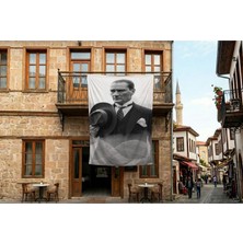 Punto Dizayn Takım Elbiseli Ulu Önder Gazi Mustafa Kemal Atatürk Poster Bayrak Premium Raşel Kumaş 300X450CM ATA69