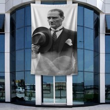 Punto Dizayn Takım Elbiseli Ulu Önder Gazi Mustafa Kemal Atatürk Poster Bayrak Raşel Kumal 4x6 Metre ATA69