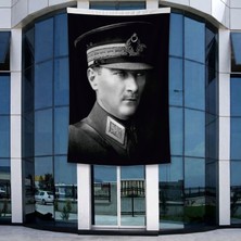 Punto Dizayn Askeri Kıyafeti ile Mustafa Kemal Atatürk Poster Bayrak Raşel Kumal 4x6 Metre ATA44