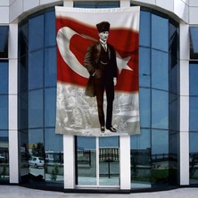 Punto Dizayn Takımelbiseli Mustafa Kemal Atatürk Türk Bayrağı Önünde Poster Bayrak Raşel Kumal 4x6 Metre Ata1