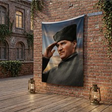 Punto Dizayn Selam Veren Ulu Önder Gazi Mustafa Kemal Atatürk Poster Bayrak Raşel Kumaş 100X150 cm ATA63