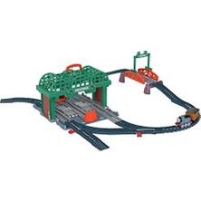 Prime Thomas & Thomas ve Arkadaşları™ Knapford Istasyonu Oyun Seti Thomas ve Arkadaşları Knapford Istasyonu Tren Seti HGX63
