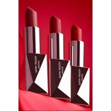 Prime Alix Avien Uzun Süre Kalıcı Nemlendirici Pürüzsüz Etkili Yarı Mat Ruj Satin Lipstick 820 Bright Maroon