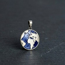 Ebrar Silver Gümüş Dünya Kolye Ucu 925 Ayar Gümüş Mat Dünya Figürlü Unisex Kolye Harita Kolye Ucu