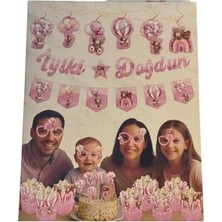Vuralsin38 Jl Ayıcık Temalı Doğum Günü Parti Seti, Pembe, 29 Parçalı, Banner, Tavan Sarkıt, 3D Gözlük, Pasta Figürü ve Mısır Kutusu (Pembe, Doğum Günü Konseptli Dekorasyon Paketi)
